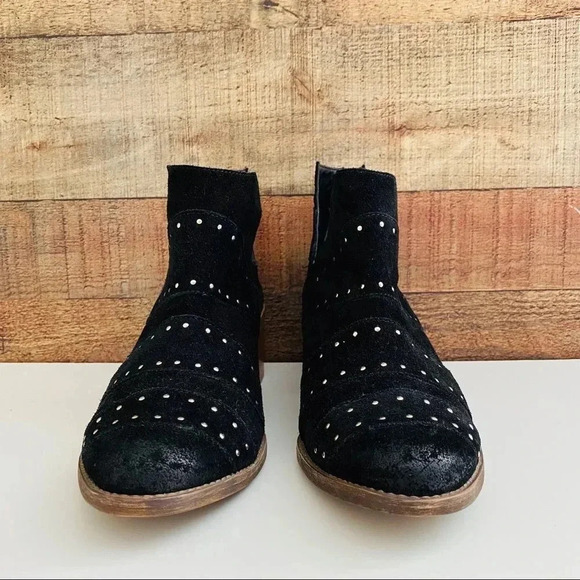 Roxy Lexie Ankle Suede Studded Boots - Picture 3 of 6